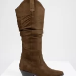 Suede boots